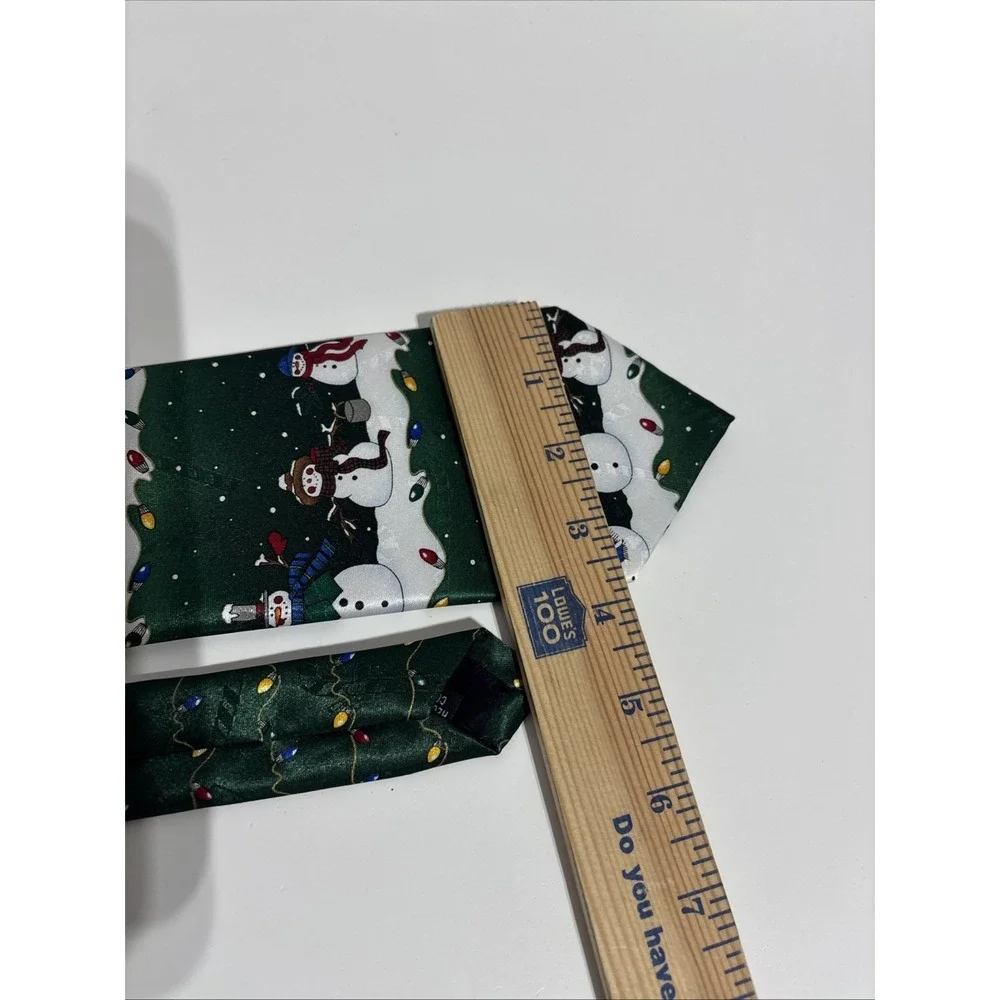 Hallmark Specialties Mens Christmas Green W/Snowmen @ Candy‎ Canes